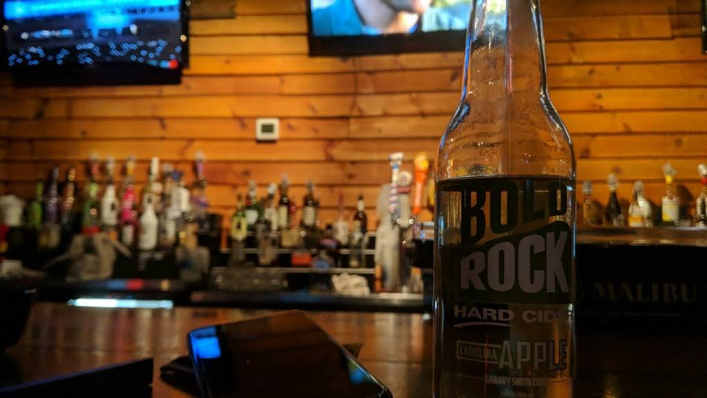 The Pumphouse Grill | restaurant | 2640 Poinsett Hwy, Greenville, SC 29609, USA | 8647350567 OR +1 864-735-0567