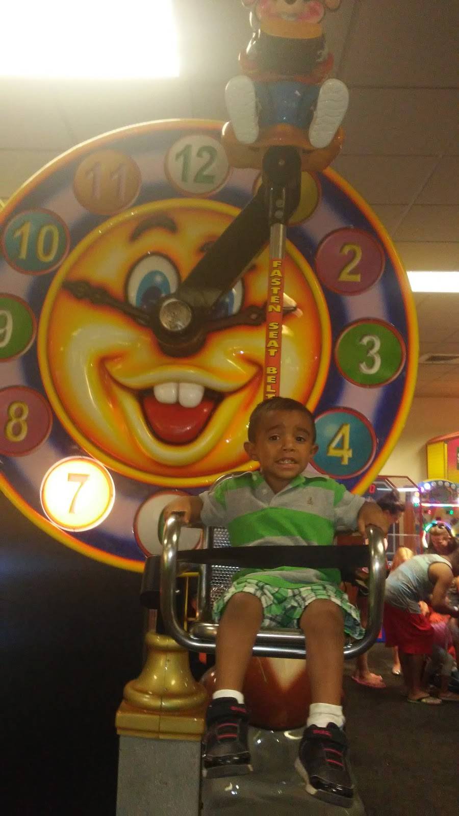 Chuck E. Cheese | restaurant | 910 Hilltop Dr, Redding, CA 96002, USA | 5302230433 OR +1 530-223-0433
