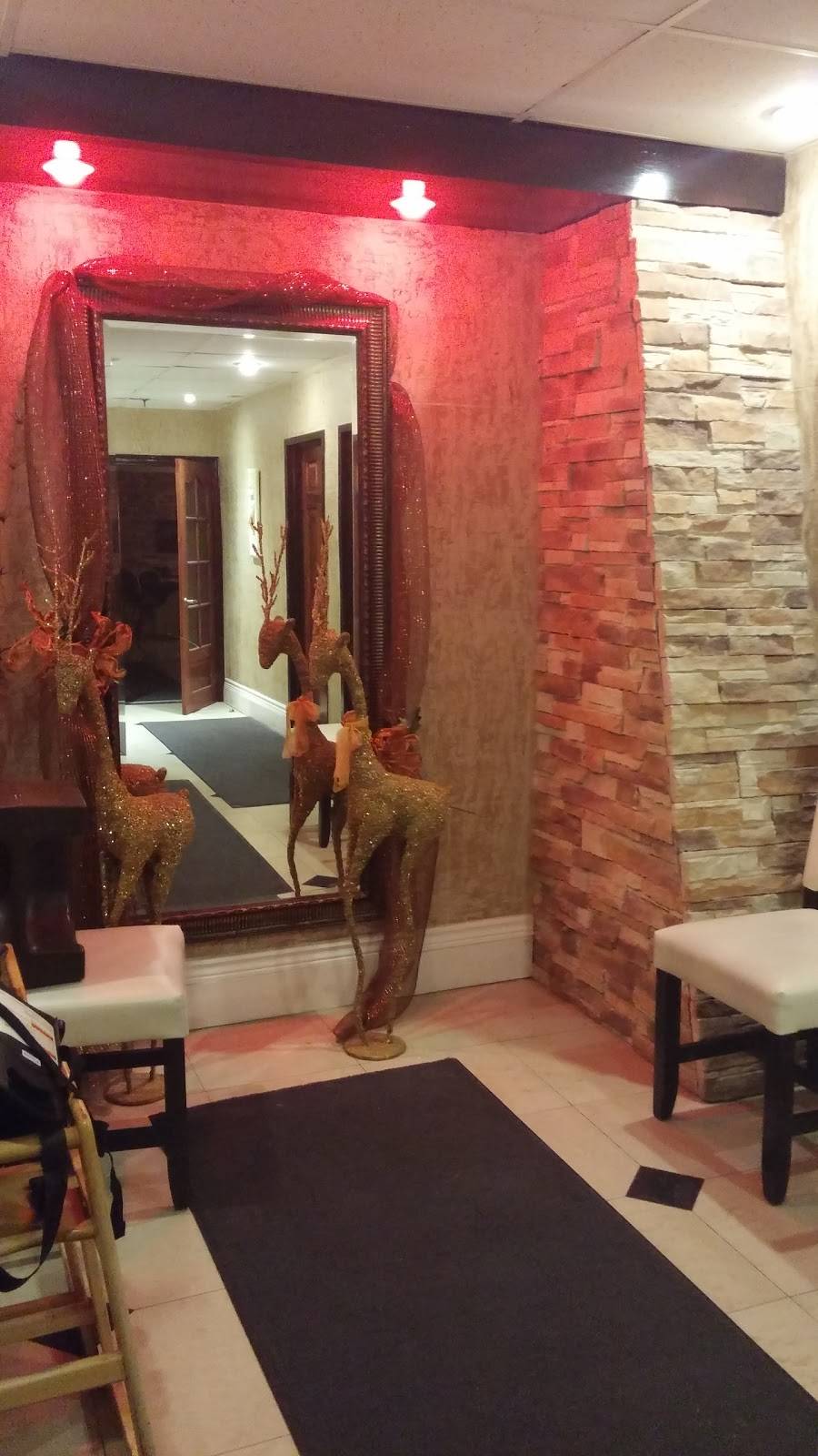 Delicious Steakhouse | restaurant | 2080 St Joseph Blvd, Orléans, ON K1C 1E6, Canada | 6138303366 OR +1 613-830-3366