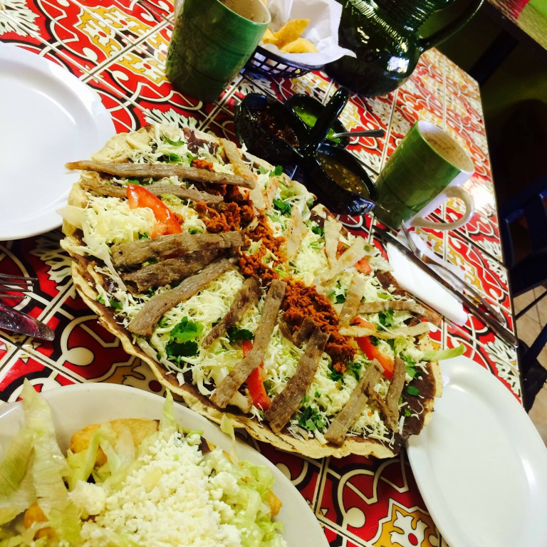 Las 15 Salsas Restaurant Oaxaqueño | restaurant | 722 W Hatcher Rd, Phoenix, AZ 85021, USA | 6028702056 OR +1 602-870-2056