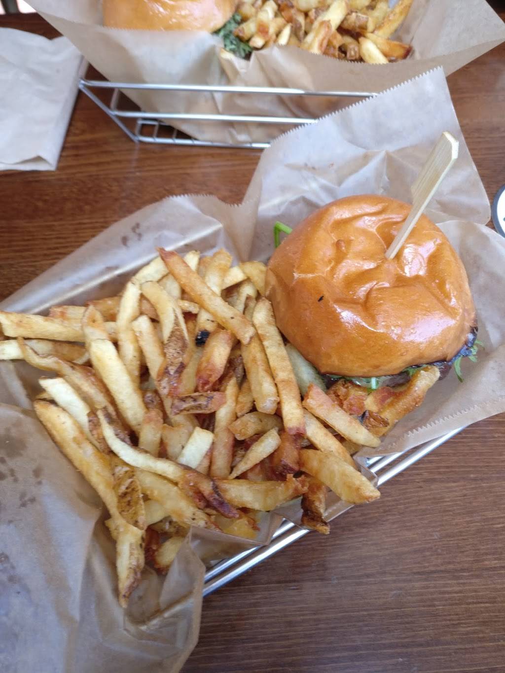 The Worthy Burger | restaurant | 56 Rainbow St, South Royalton, VT 05068, USA | 8027632575 OR +1 802-763-2575