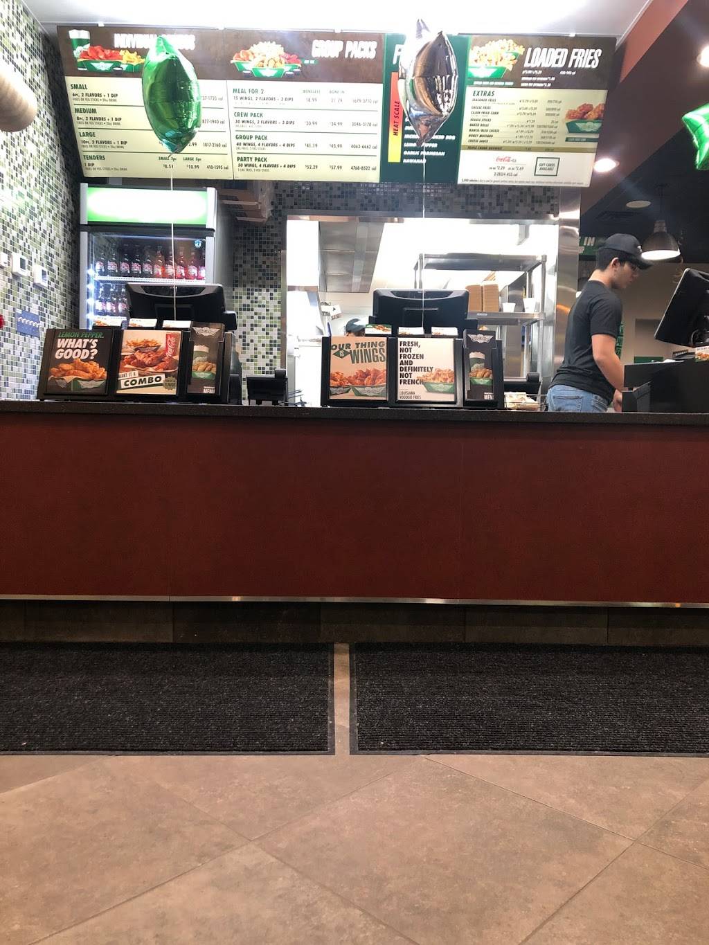 Wingstop | restaurant | 4831 N Milwaukee Ave, Chicago, IL 60630, USA | 3123198960 OR +1 312-319-8960