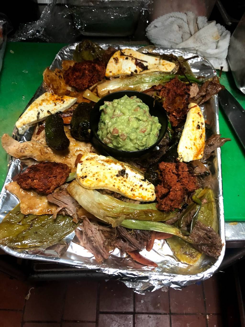 Mi Lindo Apatzingan #2 | restaurant | 10529 Hole Ave, Riverside, CA 92505, USA | 9516891420 OR +1 951-689-1420