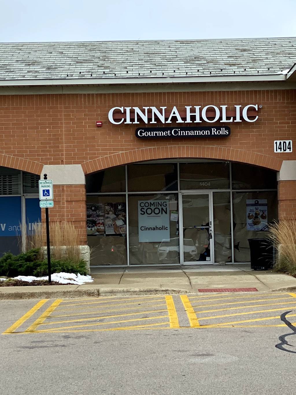 Cinnaholic | bakery | 1404 E Golf Rd, Schaumburg, IL 60173, USA | 8474203831 OR +1 847-420-3831