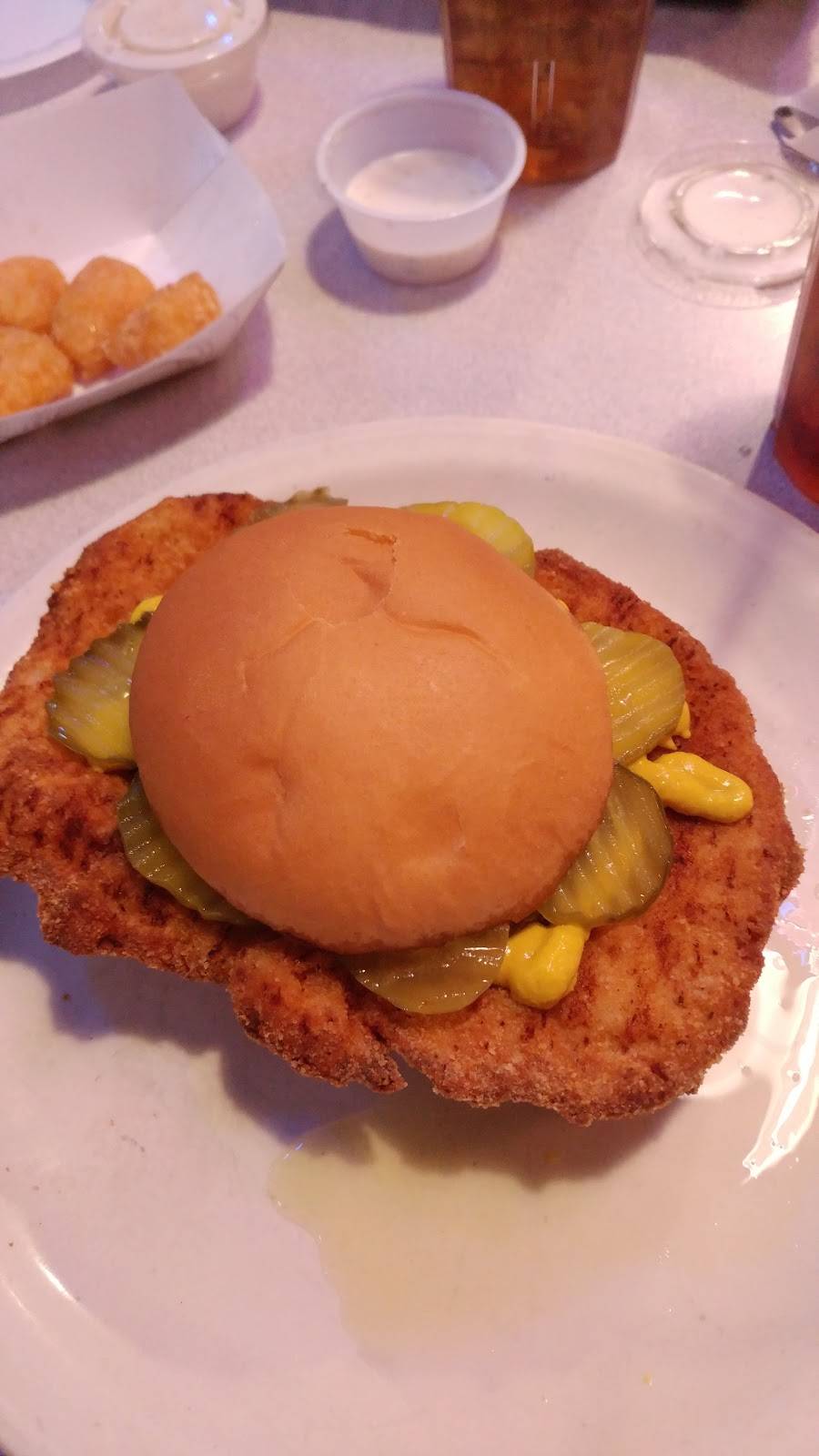 Official Time Out | restaurant | 68 E Elm St, Canton, IL 61520, USA | 3096476553 OR +1 309-647-6553