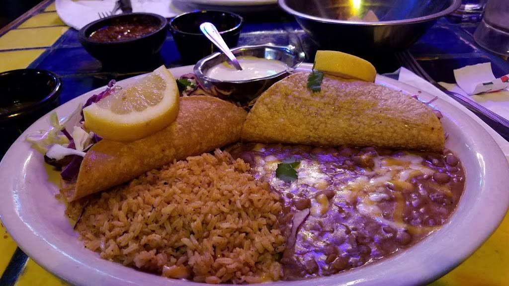 Los Dos Molinos | restaurant | 8646 S Central Ave, Phoenix, AZ 85042, USA | 6022439113 OR +1 602-243-9113