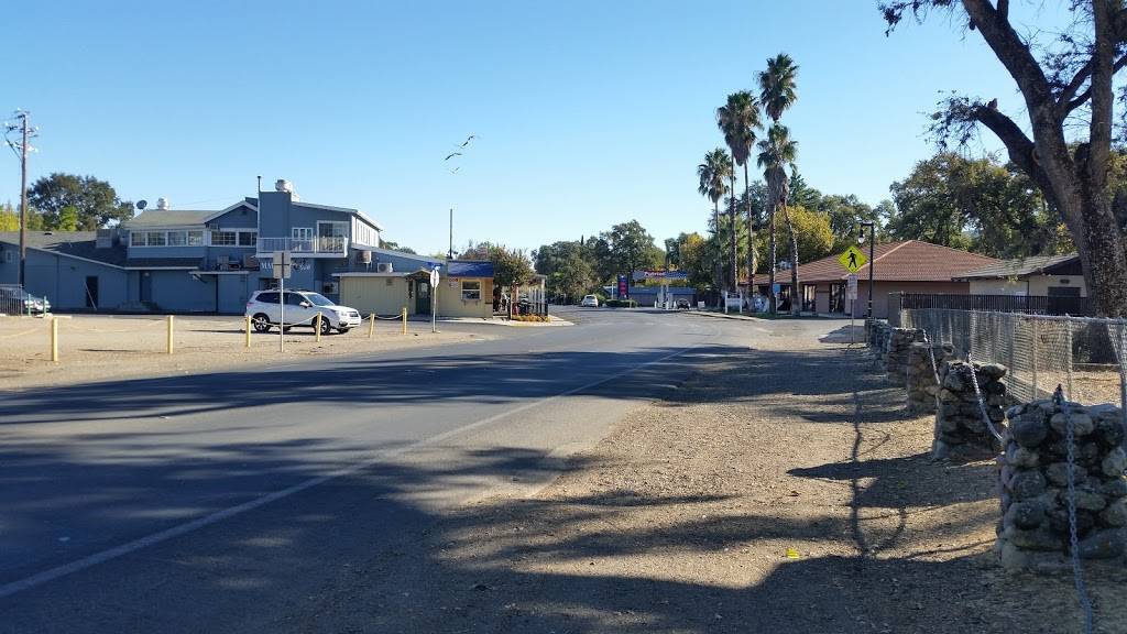 Main Street Bar & Grill | restaurant | 14084 Lakeshore Dr, Clearlake, CA 95422, USA | 7079946450 OR +1 707-994-6450