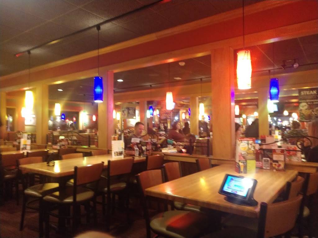 Applebees Grill + Bar | restaurant | 200 Running Hill Rd, South Portland, ME 04106, USA | 2078799155 OR +1 207-879-9155