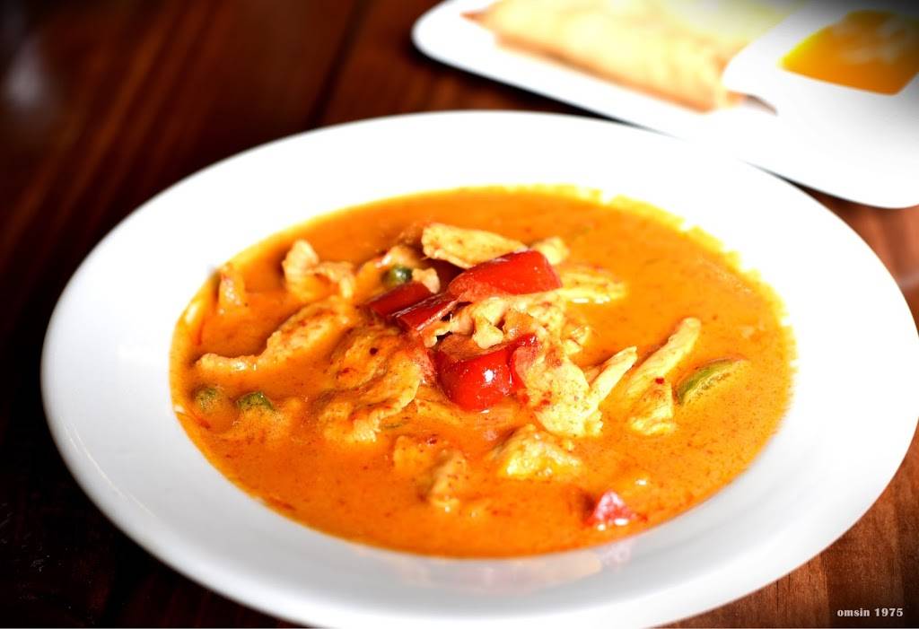 Kinnaree Thai Kitchen | restaurant | 2415 N Ashland Ave, Chicago, IL 60614, USA | 7736665455 OR +1 773-666-5455