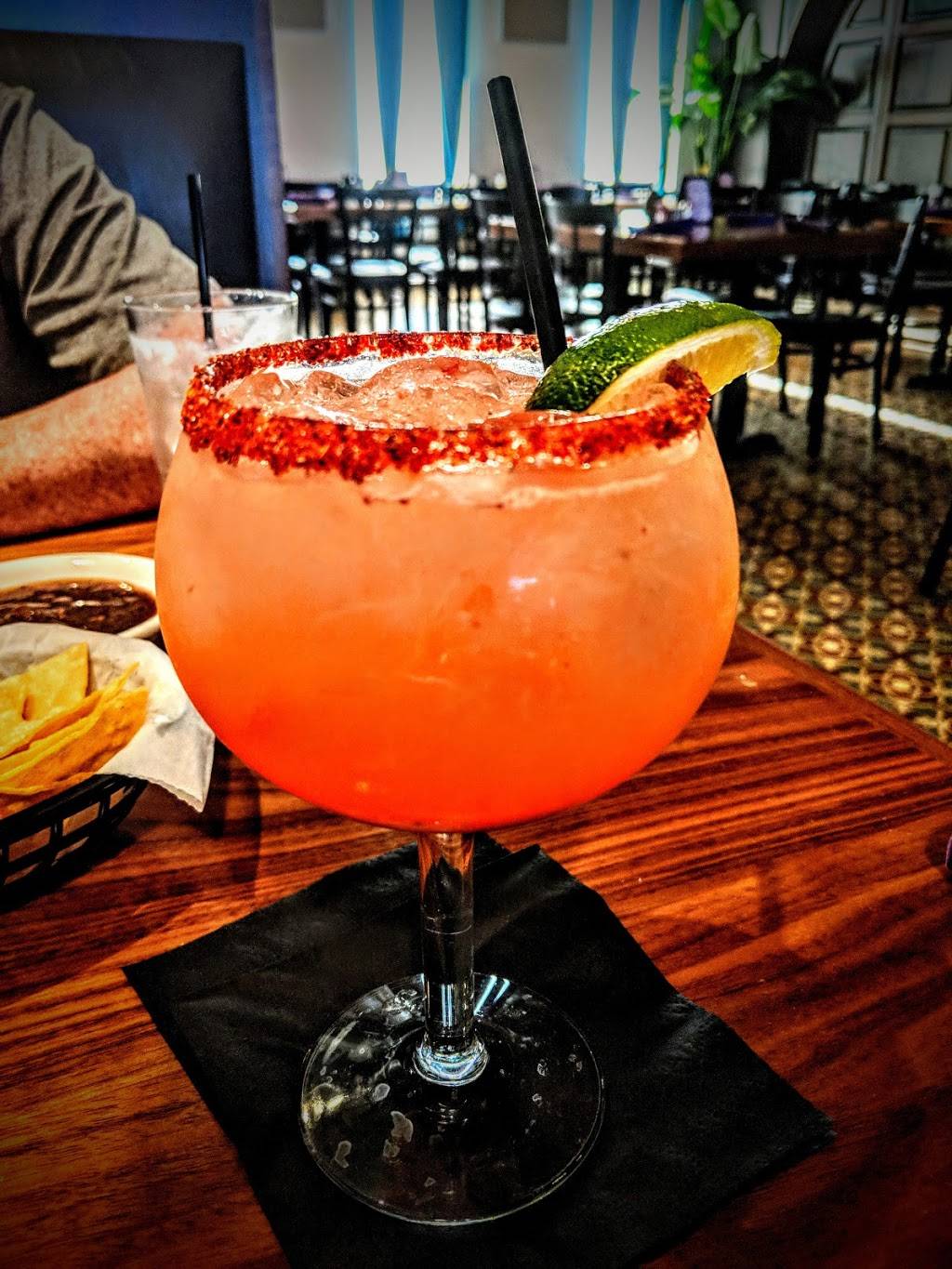 El Mirasol At Alon | restaurant | 10003 NW Military Hwy #2107, San Antonio, TX 78231, USA | 2105928576 OR +1 210-592-8576