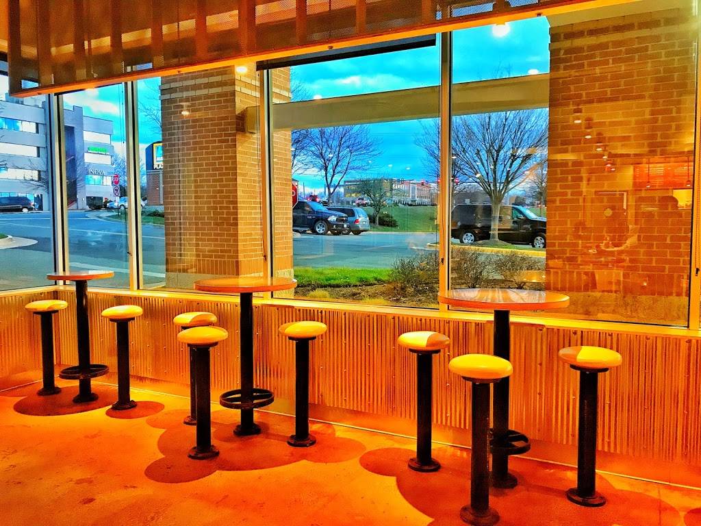 Chipotle Mexican Grill | restaurant | 21031 Tripleseven Rd Ste 190, Sterling, VA 20165, USA | 7034215079 OR +1 703-421-5079