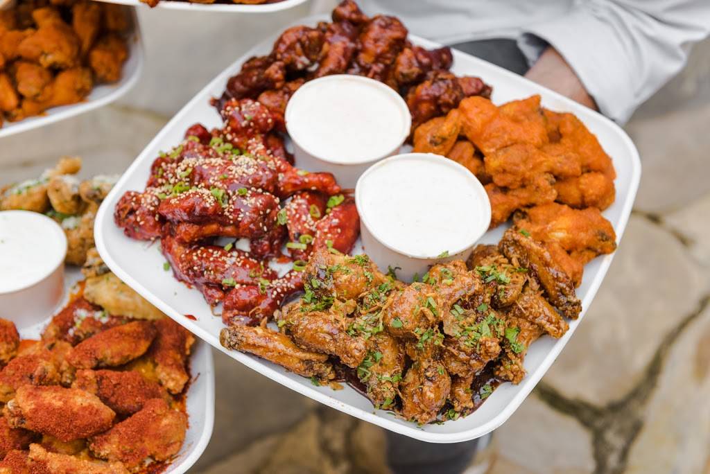 Starbird Wings | restaurant | 1088 E Brokaw Rd, San Jose, CA 95131, USA | 4084519052 OR +1 408-451-9052