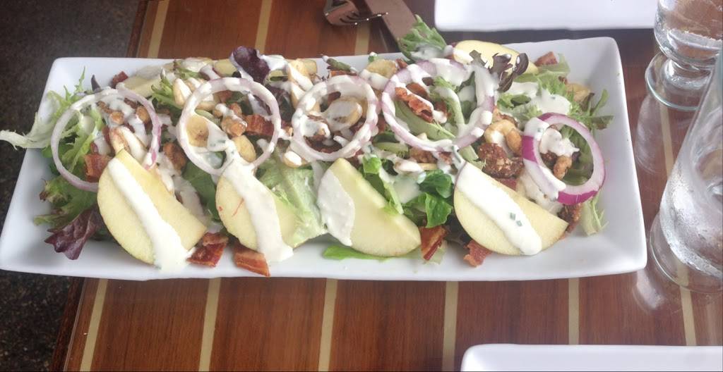 Trafford Restaurant | restaurant | 285 Water St, Warren, RI 02885, USA | 4012892265 OR +1 401-289-2265