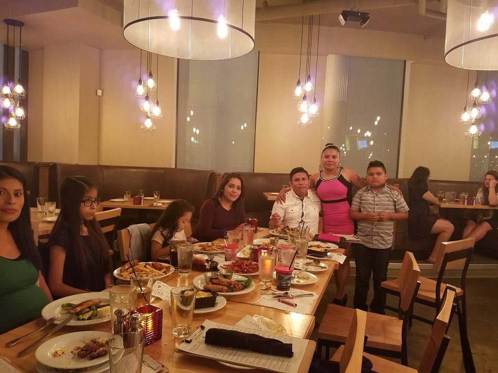 Penn Commons | restaurant | 700 6th St NW, Washington, DC 20001, USA | 2029052999 OR +1 202-905-2999