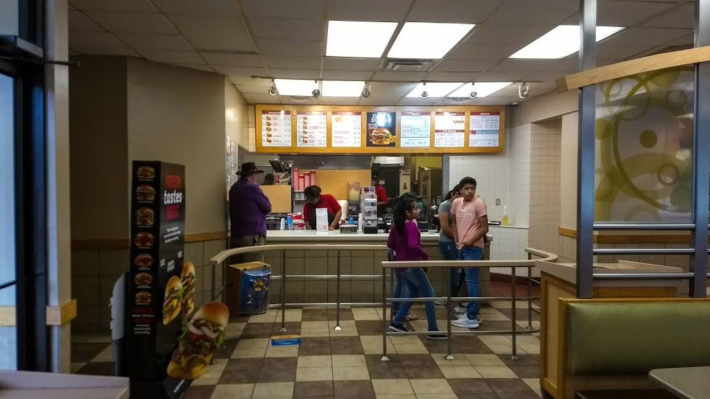 Wendys | restaurant | 1101 N Chalkville Rd, Trussville, AL 35173, USA | 2056555022 OR +1 205-655-5022