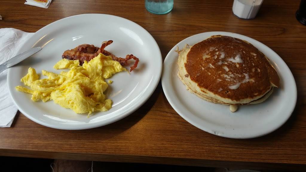 Breakfast & Lunch Nook | restaurant | 1376 Pinehurst Dr, Spring Hill, FL 34606, USA | 3526867686 OR +1 352-686-7686