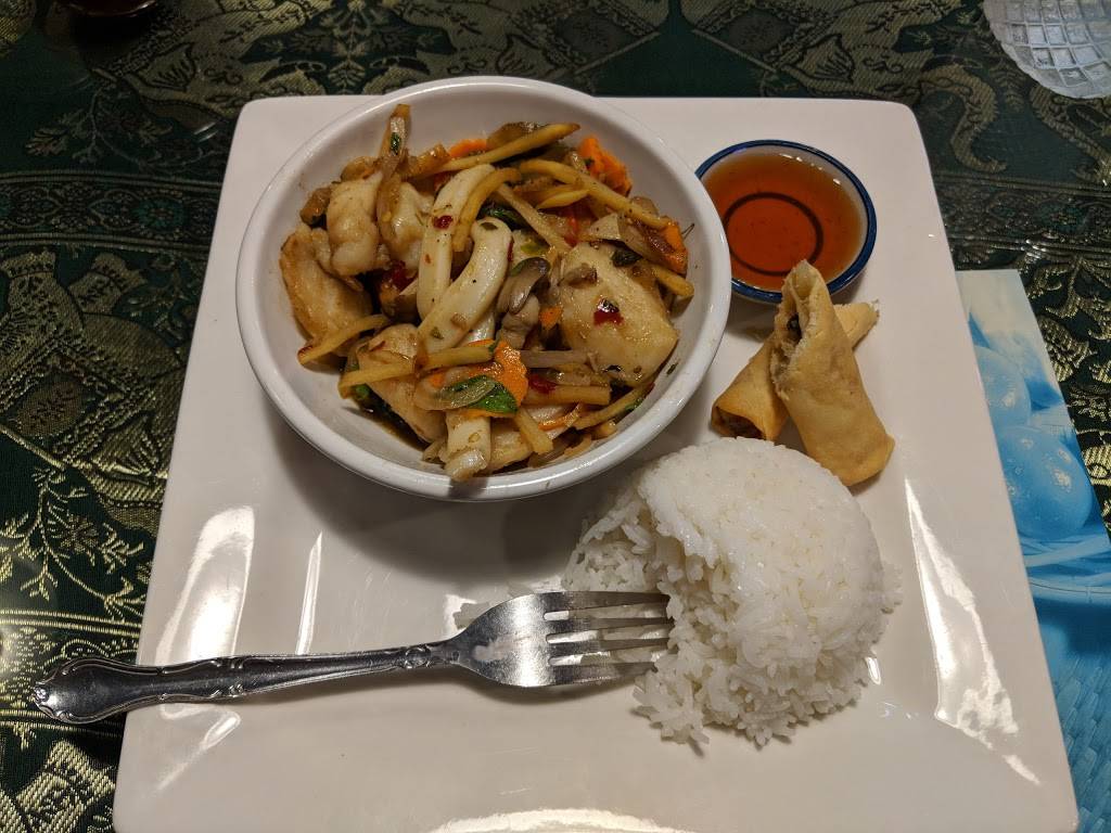 Pad Thai | restaurant | 12620 Westminster Ave, Santa Ana, CA 92706, USA | 7142659102 OR +1 714-265-9102