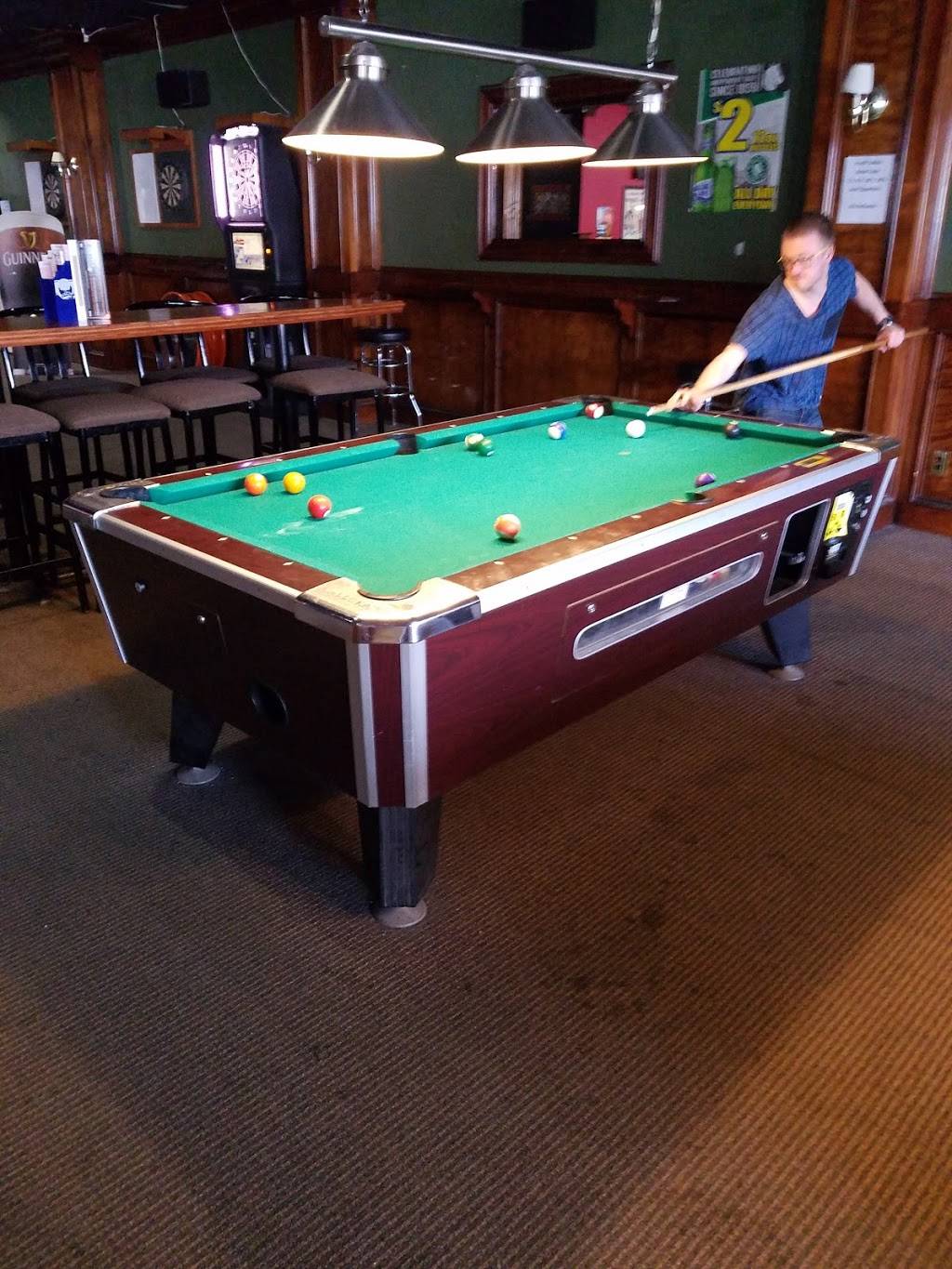 Ducketts | restaurant | 325 W Walton Blvd, Pontiac, MI 48340, USA | 2483346222 OR +1 248-334-6222