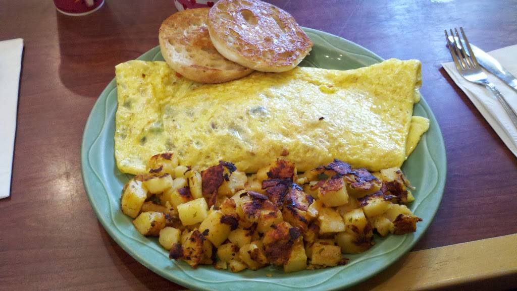 English Muffin | restaurant | 1989 Plainfield Pike, Johnston, RI 02919, USA | 4019436100 OR +1 401-943-6100