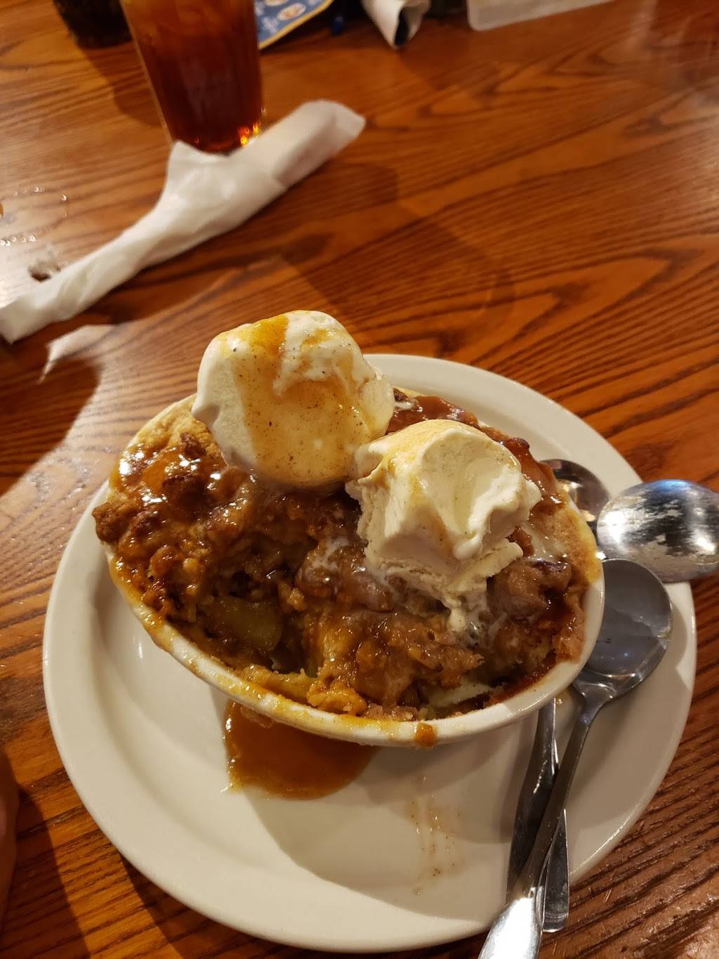 Cracker Barrel Old Country Store | restaurant | 15255 Crossroads Pkwy, Gulfport, MS 39503, USA | 2288311622 OR +1 228-831-1622