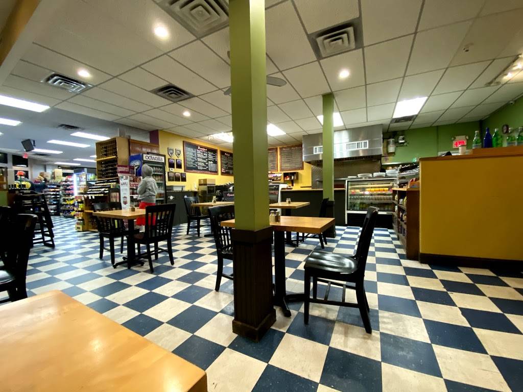 Sarahs Market & Café | cafe | 200 Concord Ave, Cambridge, MA 02138, USA | 6178765999 OR +1 617-876-5999