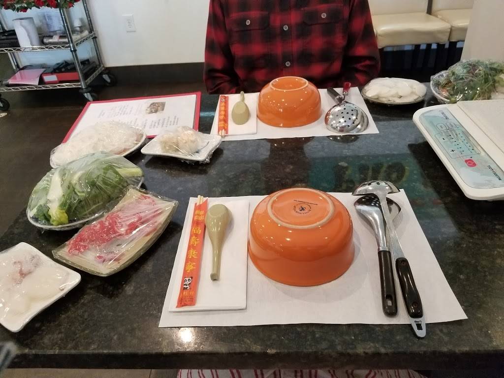 Pho and Hot Pot | restaurant | 826 Park Ave, Lake Park, FL 33403, USA | 5618423443 OR +1 561-842-3443