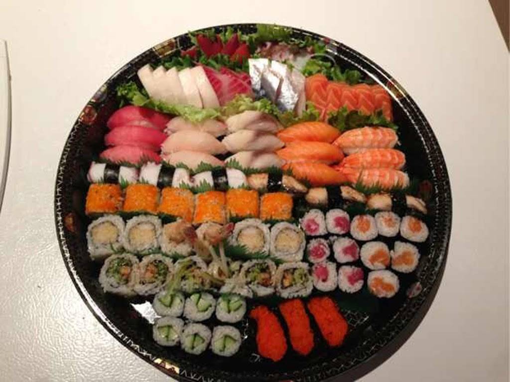 1000 Sushi Islands | restaurant | 129 Riocan Ave, Nepean, ON K2J 5G3, Canada | 6138253703 OR +1 613-825-3703