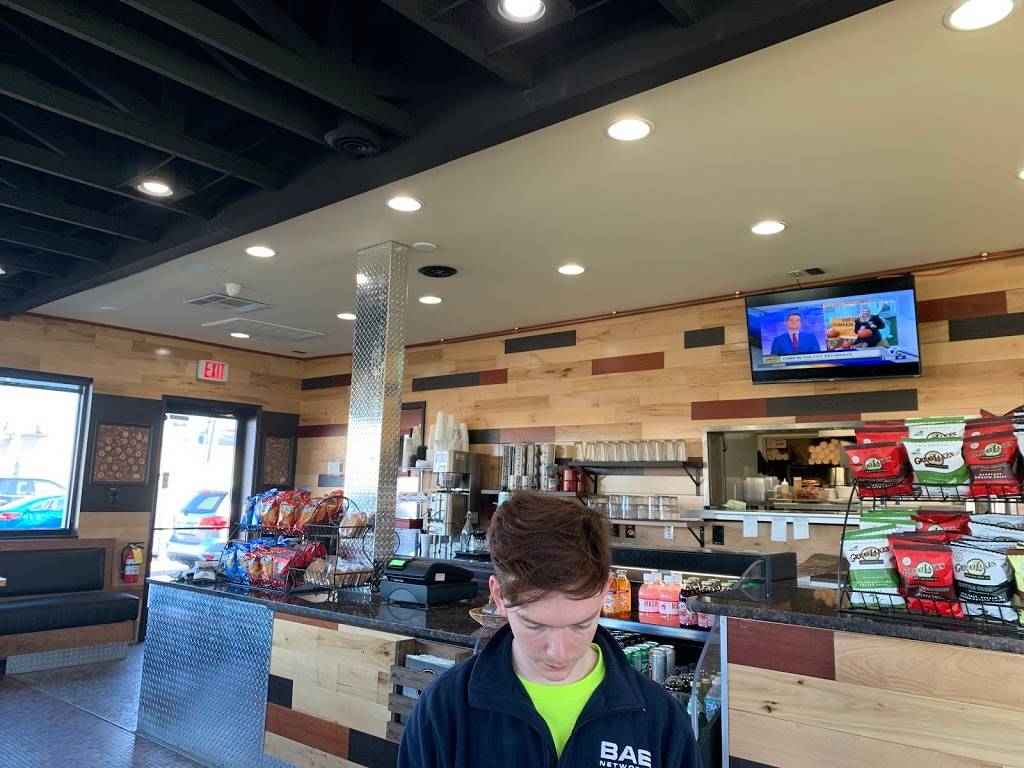 Gateway Deli | restaurant | 1175 E 14 Mile Rd, Troy, MI 48083, USA | 2483079266 OR +1 248-307-9266