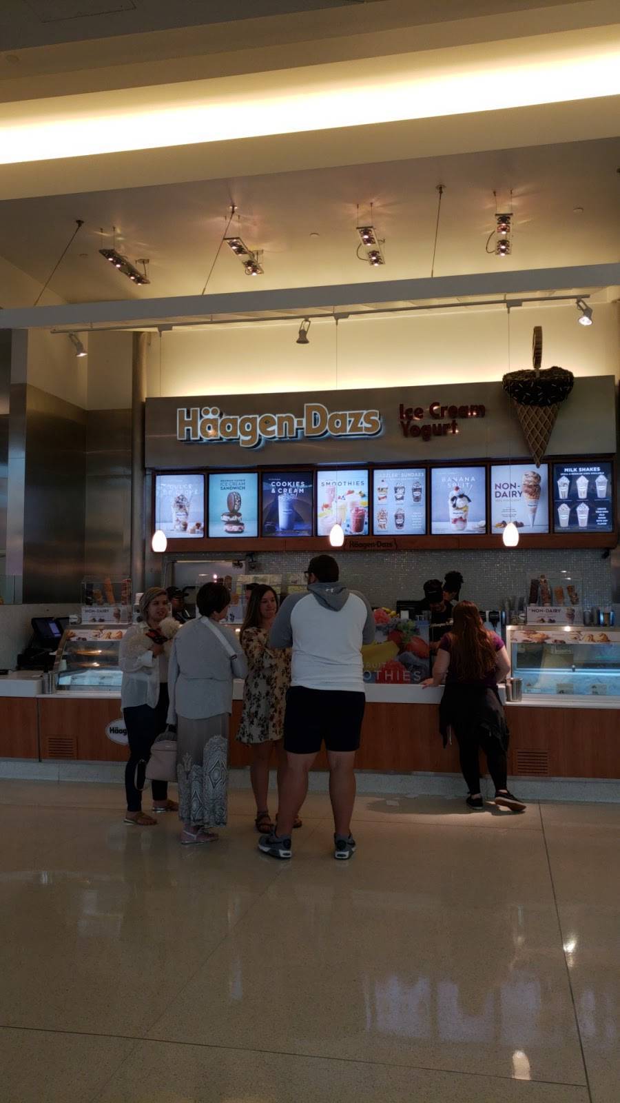 Haagen-Dazs | restaurant | 4200 Conroy Rd, Orlando, FL 32839, USA | 4073700047 OR +1 407-370-0047