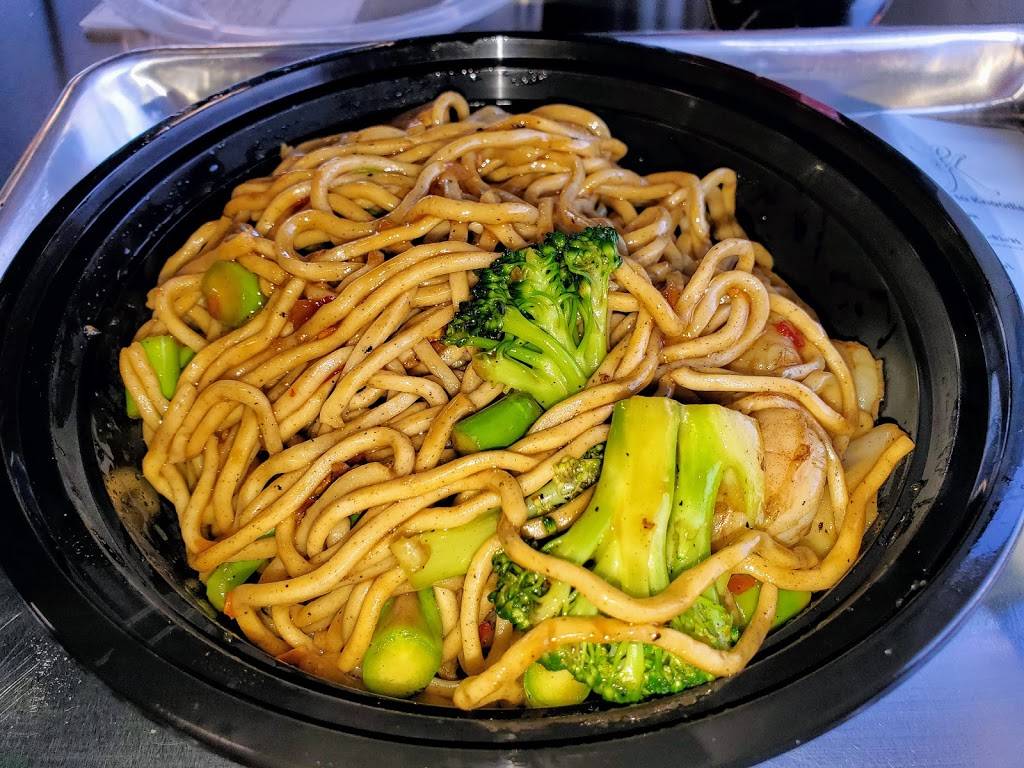 Knoodle Hut | restaurant | 1955 Niles Cortland Rd NE STE 4, Warren, OH 44484, USA | 2348064335 OR +1 234-806-4335