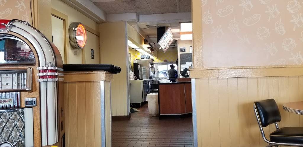 Long John Silvers | restaurant | 9900 W 63rd St, Merriam, KS 66203, USA | 9138313585 OR +1 913-831-3585