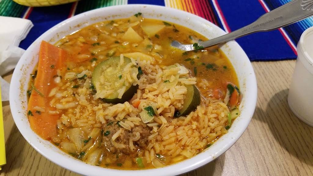 Lalos Mexican restaurant | restaurant | 393 W Shaw Ave, Clovis, CA 93612, USA | 5594723191 OR +1 559-472-3191