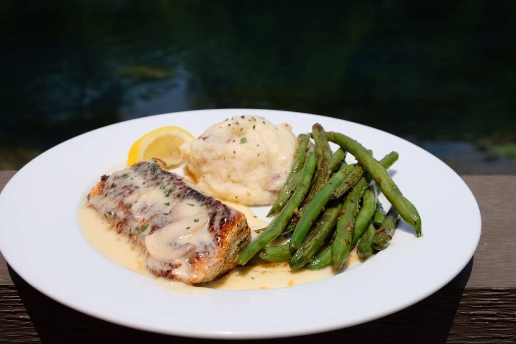 Ivars River Pub | restaurant | 701 Cheatham St, San Marcos, TX 78666, USA | 5128780303 OR +1 512-878-0303