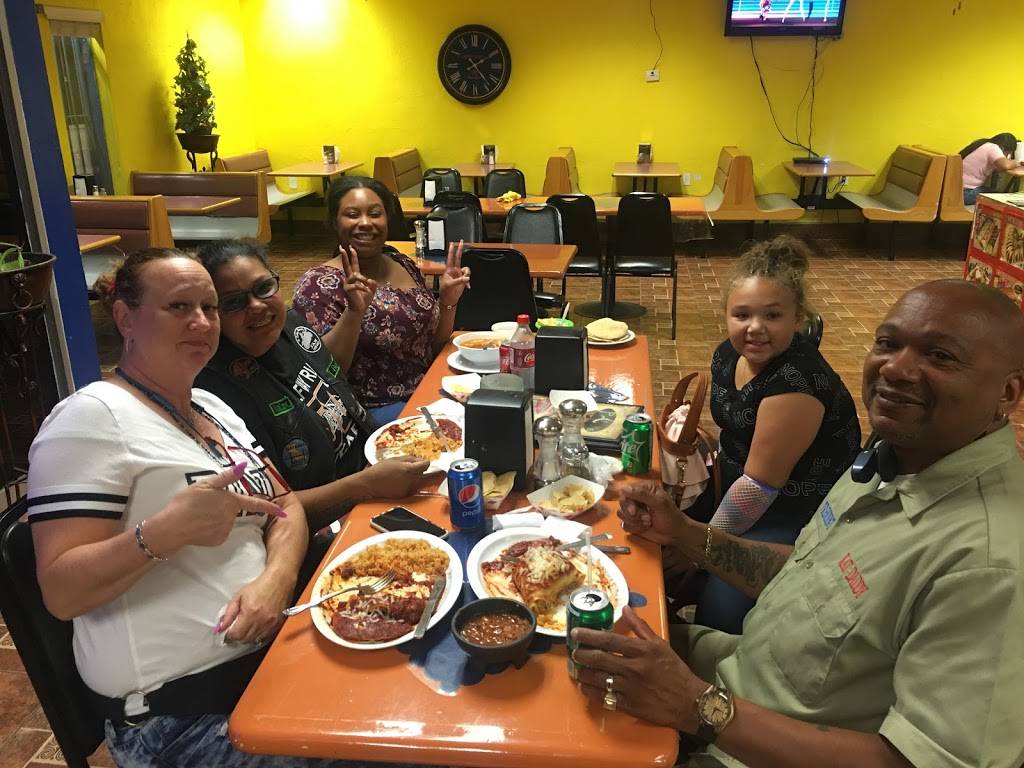 Pedros Mexican Food & Tegomitas | restaurant | 323 N Fresno St, Fresno, CA 93701, USA | 5595415814 OR +1 559-541-5814