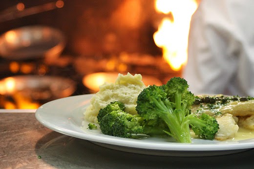 The Barnstable Restaurant and Tavern | restaurant | 3176 Main St, Barnstable, MA 02630, USA | 5083622355 OR +1 508-362-2355