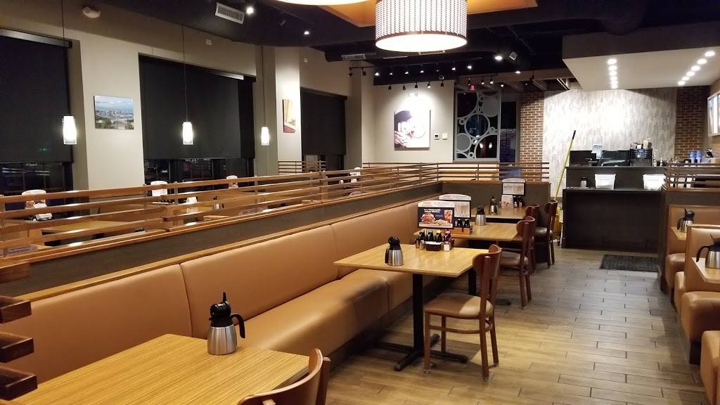 IHOP | restaurant | 6475 Glenway Ave, Cincinnati, OH 45248, USA | 5136208579 OR +1 513-620-8579