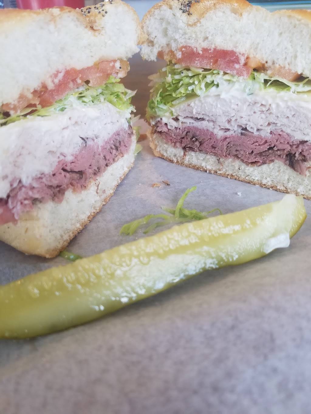 Deli king | restaurant | 32 Indian Rock Rd, Windham, NH 03087, USA | 6032605600 OR +1 603-260-5600