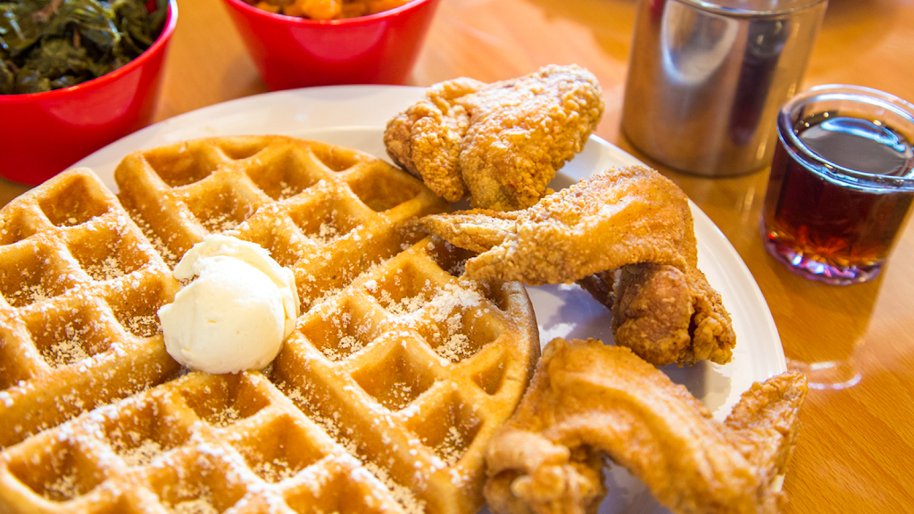 Maple House Chicken and Waffles | restaurant | 1520 N Mountain Ave A101, Ontario, CA 91762, USA | 9099842300 OR +1 909-984-2300