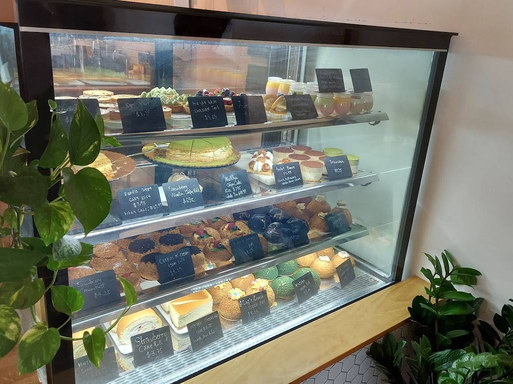 Light On The Sugar Bakery Café | bakery | 4270 Aloma Ave Suite 112, Winter Park, FL 32792, USA | 4079160215 OR +1 407-916-0215