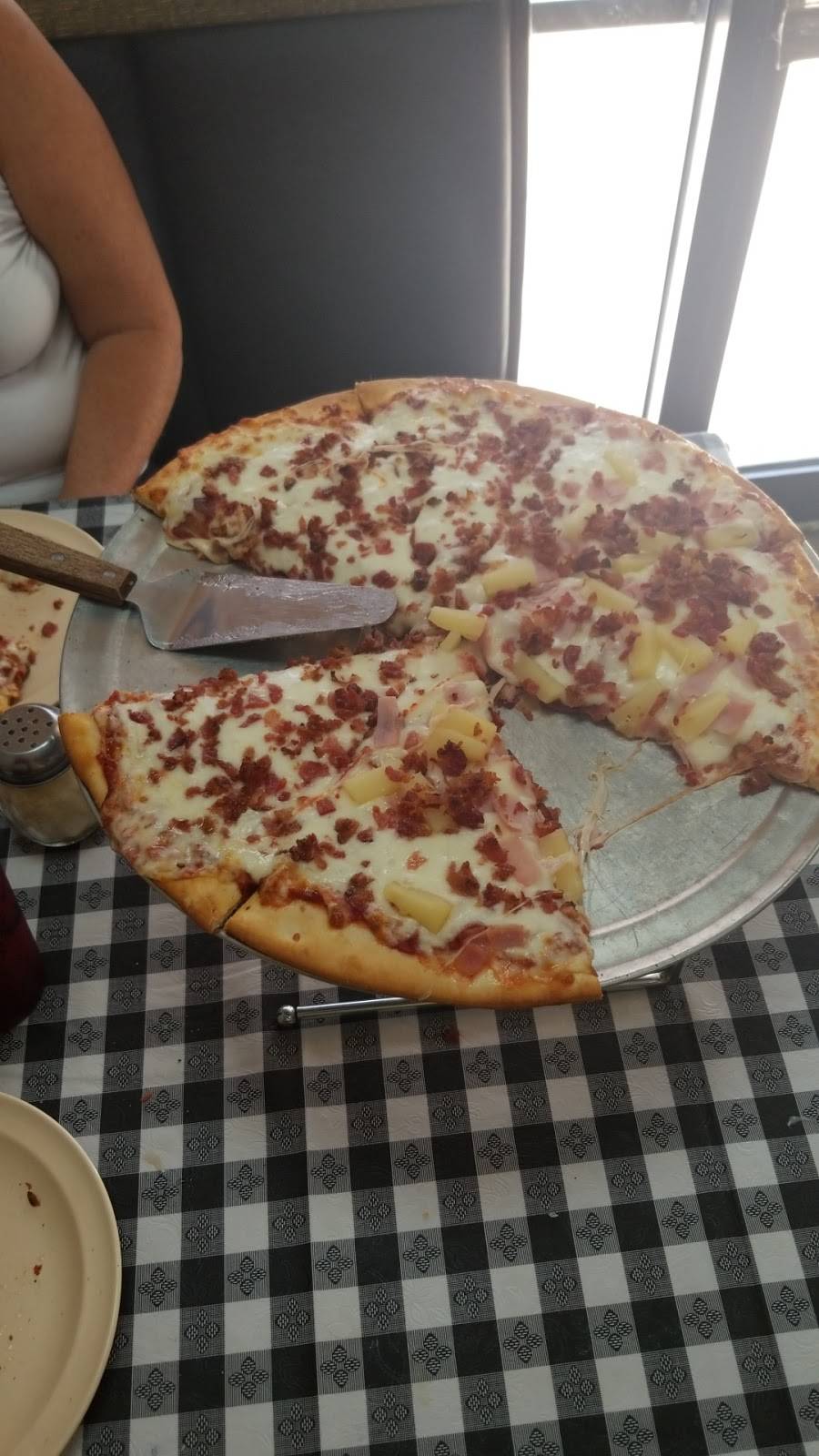 Codys Kitchen | restaurant | 349 Westgate Plaza, Franklin, NC 28734, USA | 8285249048 OR +1 828-524-9048