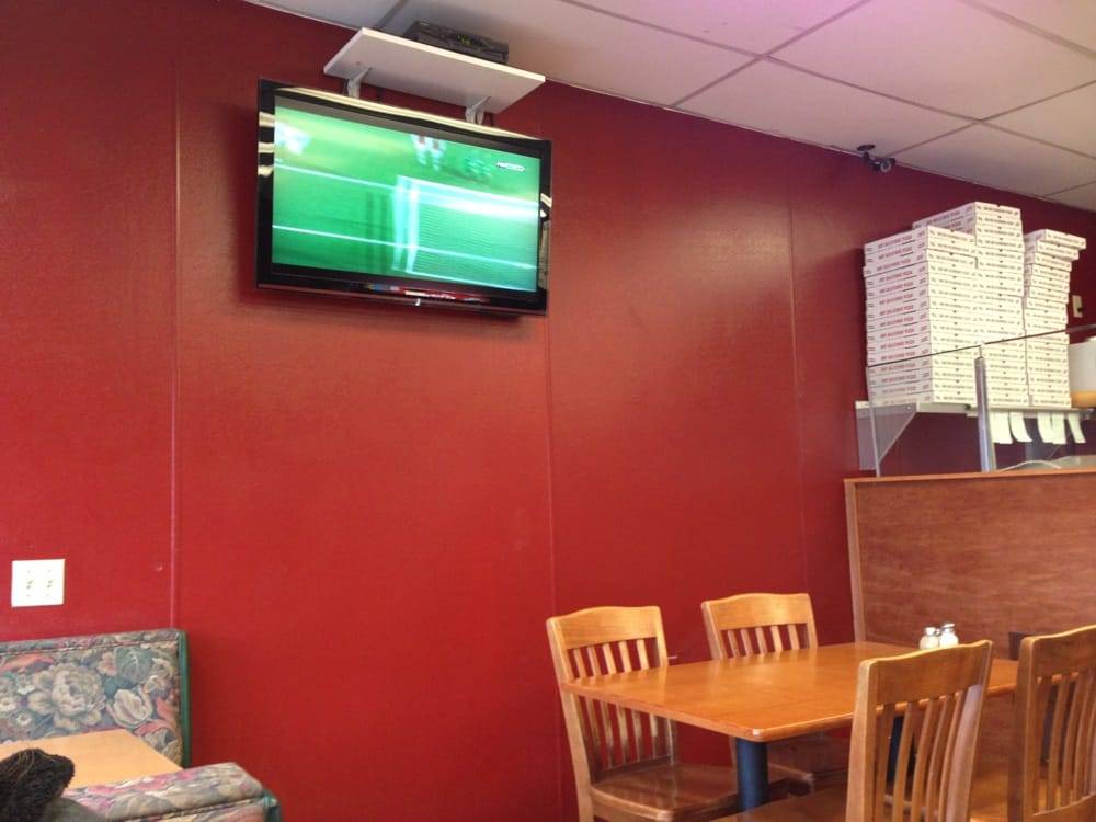 Alfredos Pizzeria | restaurant | 3022 Cañon St, San Diego, CA 92106, USA | 6192267827 OR +1 619-226-7827