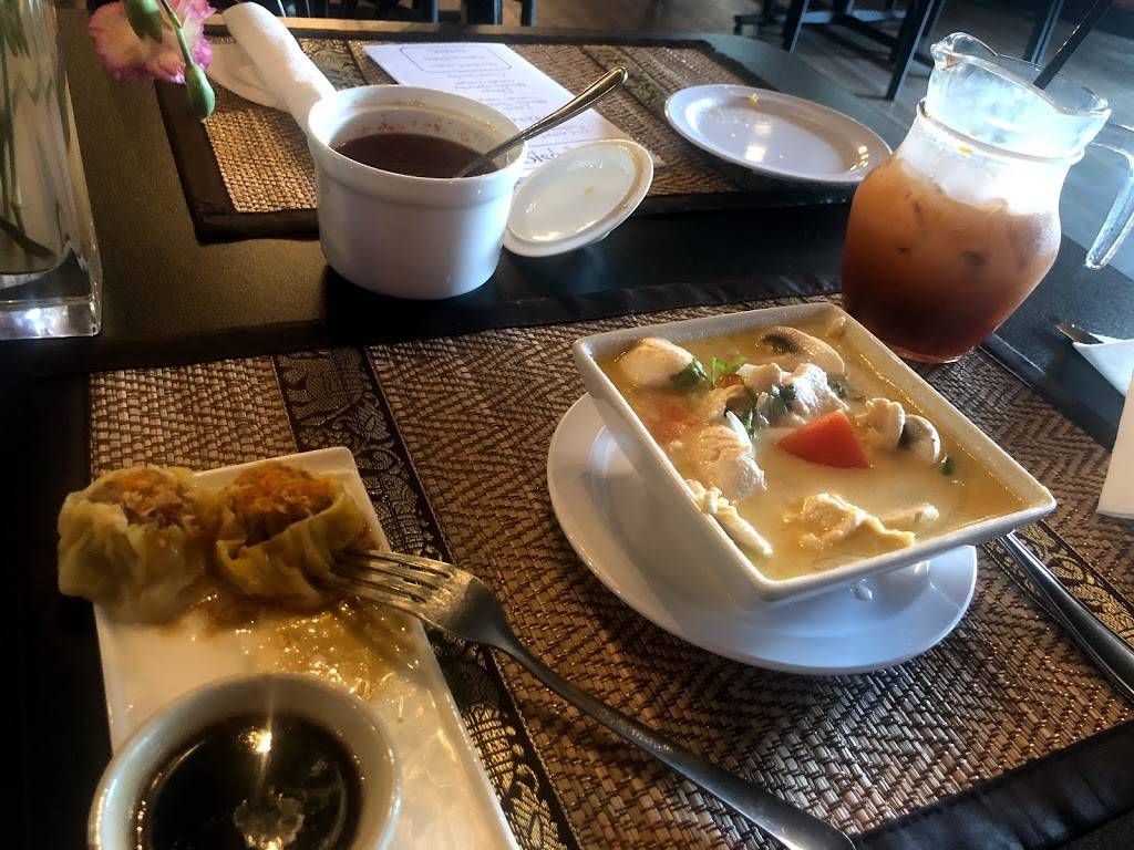 thai fusion cuisine | restaurant | 211 Central Park Ave, Pinehurst, NC 28374, USA | 9104208738 OR +1 910-420-8738