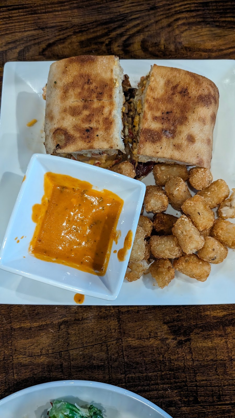 Sidelines Grill - East Cobb | restaurant | 4719 Lower Roswell Rd, Marietta, GA 30068, USA | 6787417735 OR +1 678-741-7735