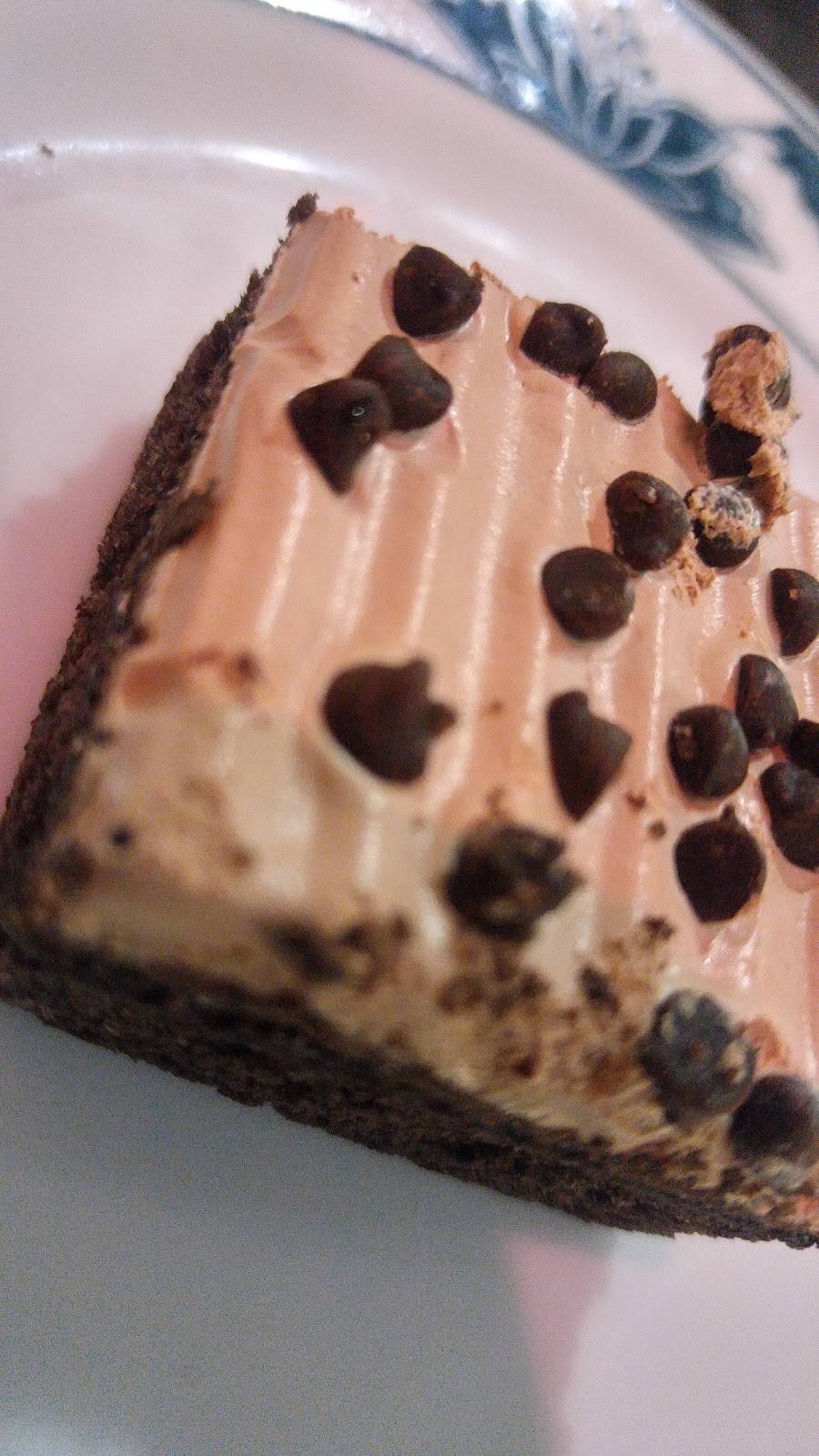 Golden Palace | restaurant | 321 Nashua St #6, Milford, NH 03055, USA | 6036731323 OR +1 603-673-1323