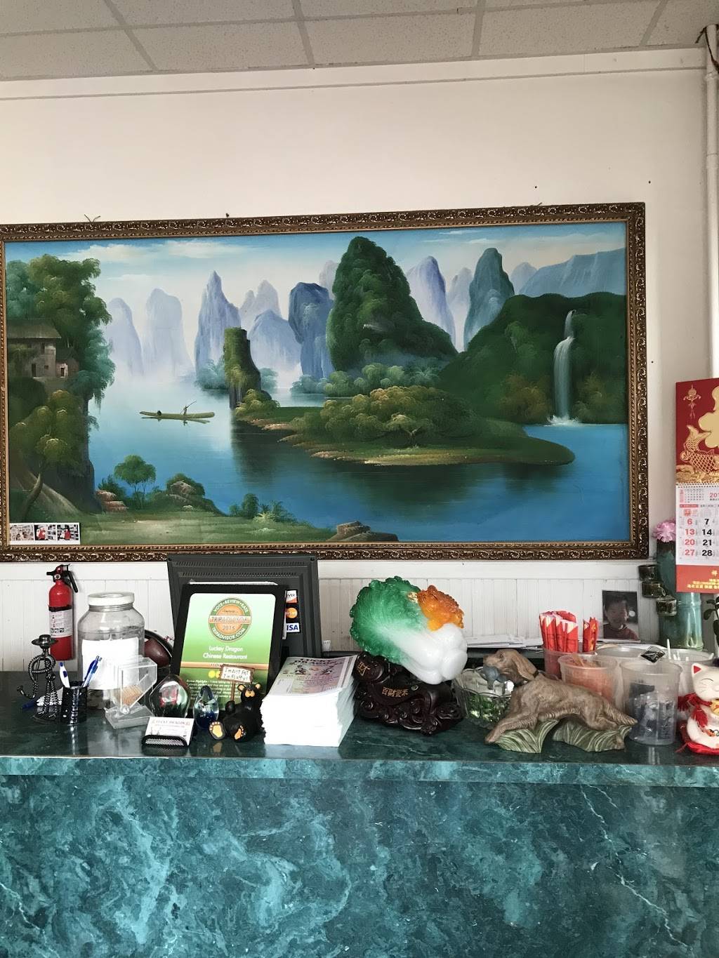 Lucky Dragon | restaurant | 48 Main St, Ashland, NH 03217, United States | 6039682289 OR +1 603-968-2289