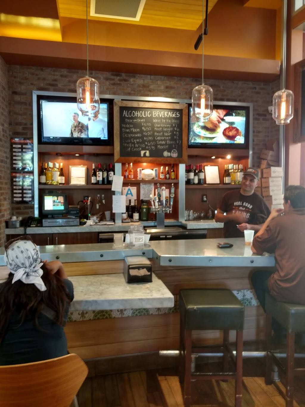 Sharkys | restaurant | 24201 Valencia Blvd, Valencia, CA 91355, USA | 6612556400 OR +1 661-255-6400