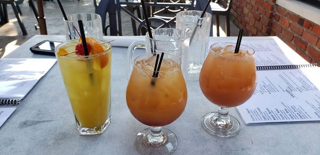 Tavern On the Main | restaurant | 235 S Main St, Clawson, MI 48017, USA | 2485881696 OR +1 248-588-1696