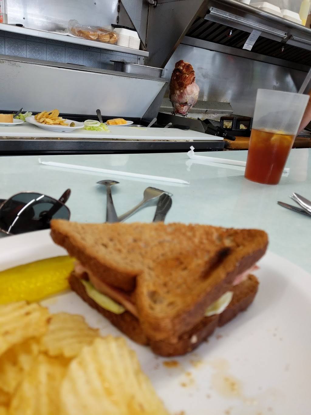 Nicks Diner | restaurant | 11199 Veirs Mill Rd, Wheaton, MD 20902, USA | 3019335459 OR +1 301-933-5459