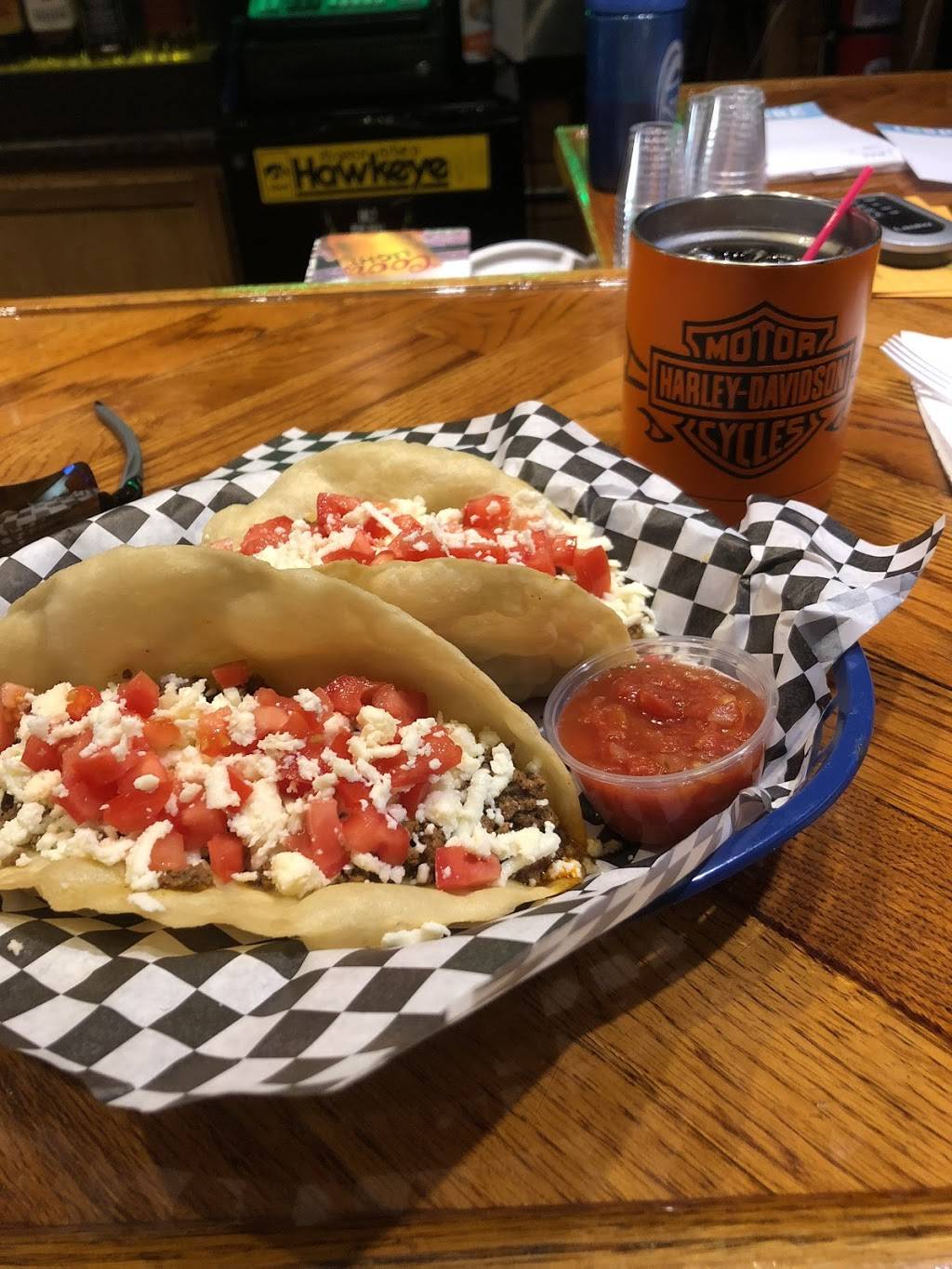 Irish Pub | restaurant | 1401 Osborn St, Burlington, IA 52601, USA | 3197527399 OR +1 319-752-7399