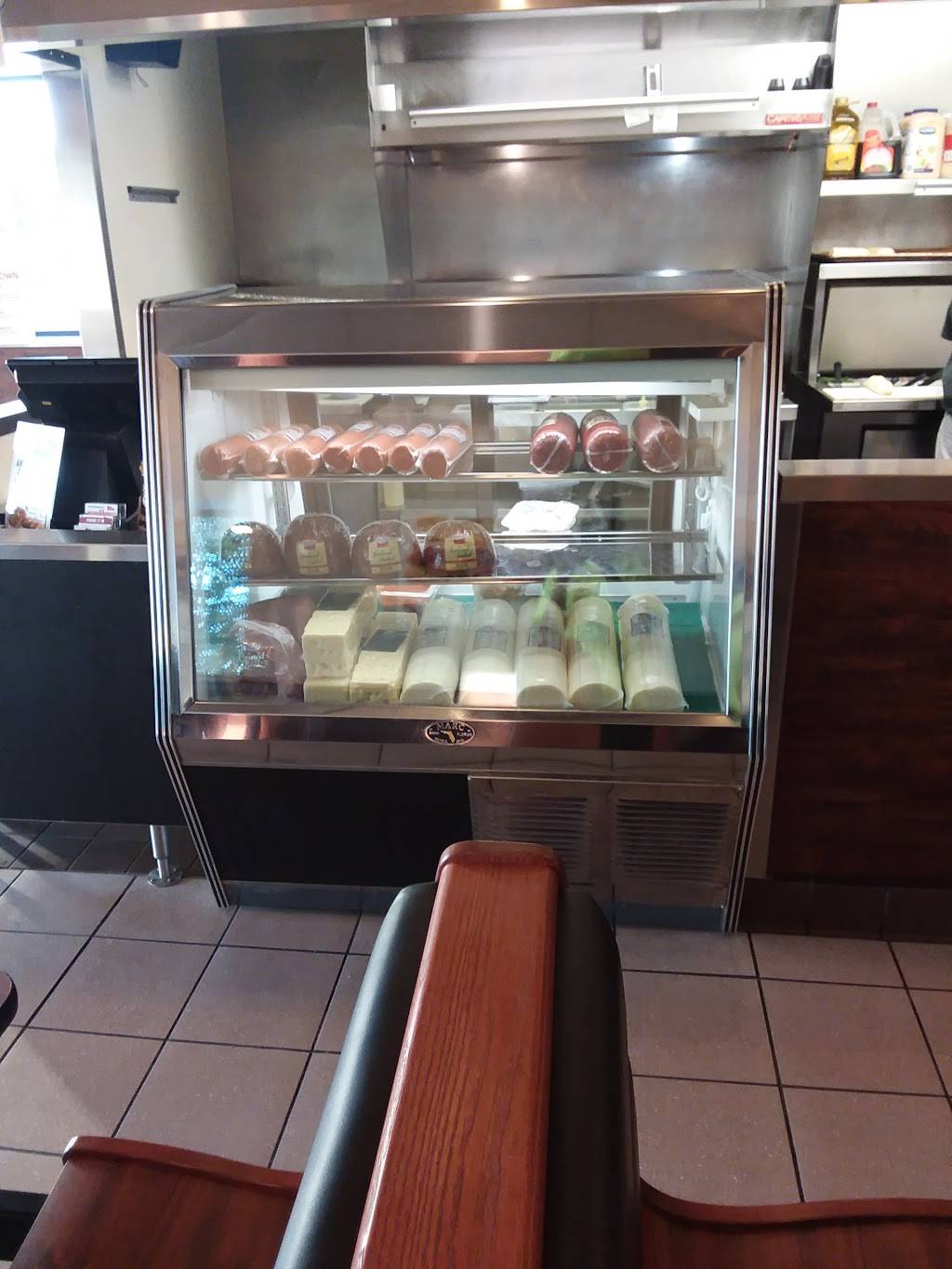 Penn Station East Coast Subs | restaurant | 3713, 304, Brighton Park Blvd, Frankfort, KY 40601, USA | 5026958007 OR +1 502-695-8007